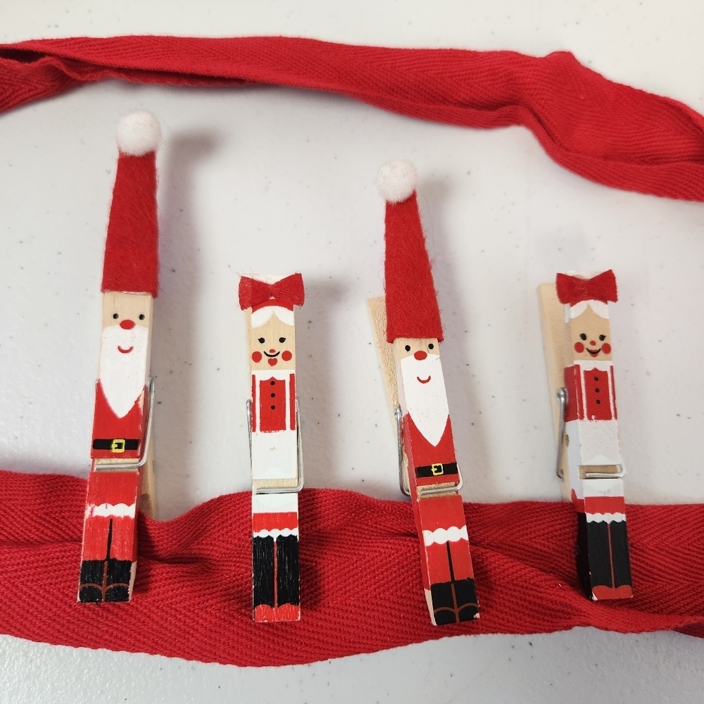 Christmas Clothes Pins Hanging Card Holder Ribbon Decoration Hand Painted Santa - Picture 2 of 6